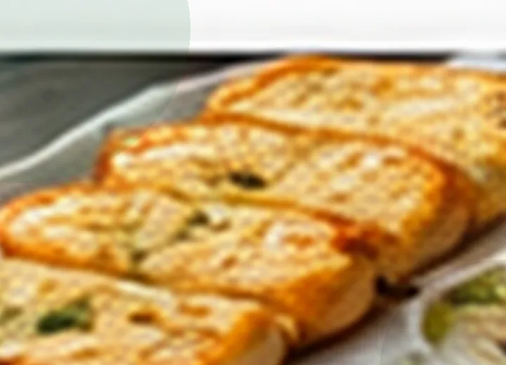 Cheesy Garlic Pizza Bread